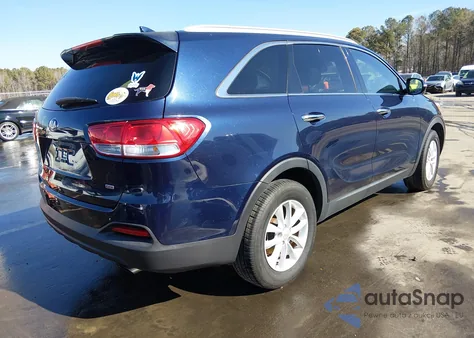 2016 Kia Sorento 2.4L Lx z USA, uszkodzony, nr VIN 5XYPG4A32GG168821